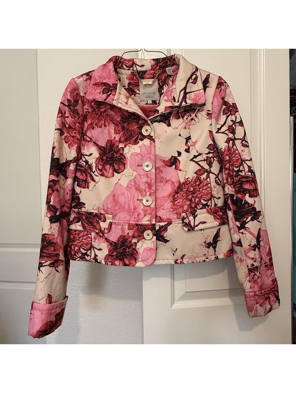 Ted Baker Sz 1 (US Sz 4 S Small ) Pink Roses & Flowers Button Closure Jacket